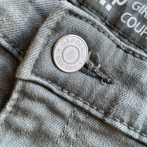 GAP Distressed Girlfriend Jeans  Size 12 - Picture 6 of 10